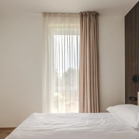 Topoliu Apartamentai *